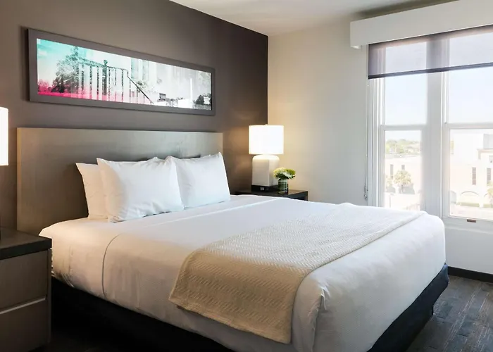 Hyatt House Charleston - Historic District